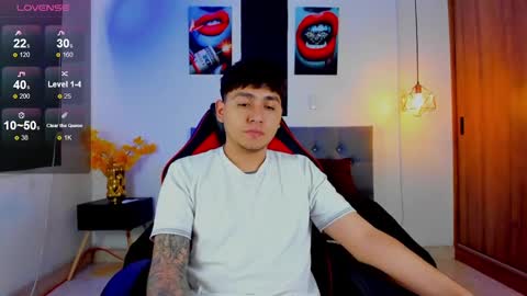 nicolas_james_sc online show from November 15, 12:45 pm