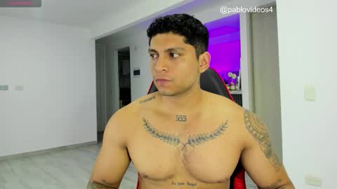 nicolas_montoya online show from October 19, 4:57 am