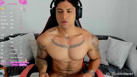 Snapshot of nicolas_montoya chatting on March 22, 1:14 pm nicolas_montoya online show from March 22, 1:14 pm