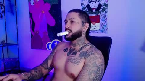 nicolas online show from June 23, 3:04 am