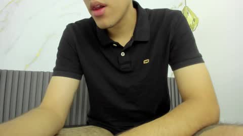 nicolasfine online show from February 10, 12:09 pm