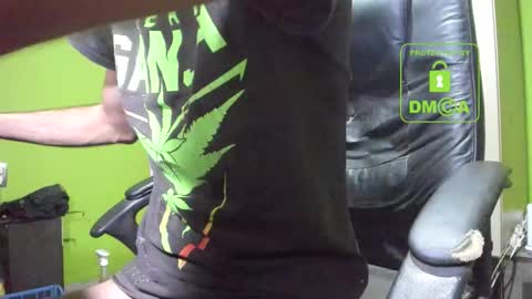 Snapshot of nicolasguy chatting on October 8, 5:38 am L. Nicolas online show from October 8, 5:38 am