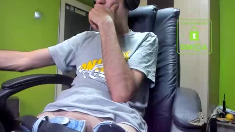 L. Nicolas online show from November 20, 5:51 am