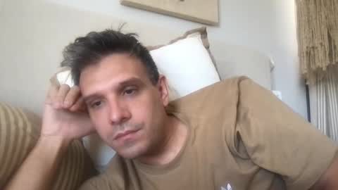 nicolaspercha online show from May 5, 4:26 pm