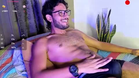 Snapshot of nicolasrodrii chatting on December 4, 10:08 pm nicolasrodrii online show from December 4, 10:08 pm