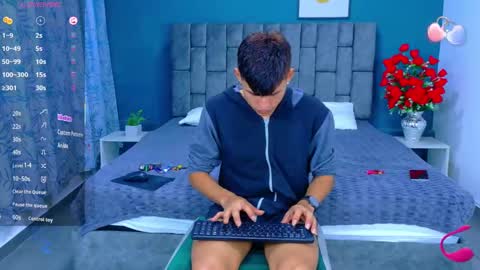 nicolastorres__ online show from October 22, 7:19 am