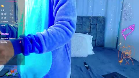 nicolastorres__ online show from May 11, 4:07 am