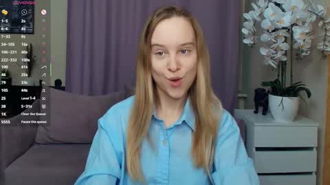 Nicoletta online show from March 2, 7:10 pm