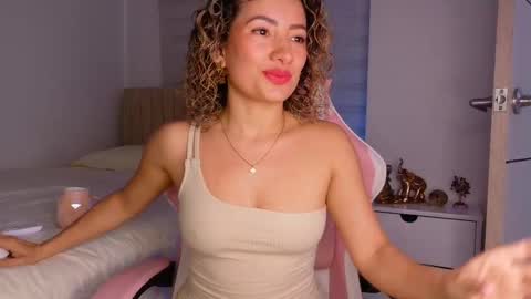 Nicol  online show from November 11, 3:12 pm