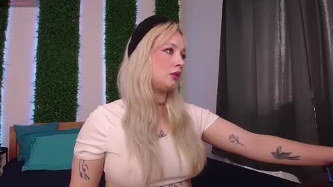 Snapshot of nicole__aniston__ chatting on September 26, 11:58 am Nicole online show from September 26, 11:58 am