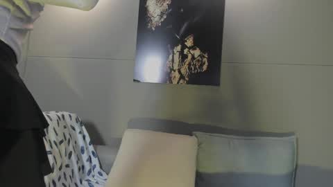 nicole_and_thiago1 online show from May 17, 11:23 pm