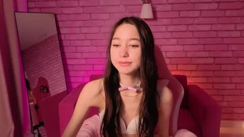 Nicole online show from May 15, 11:01 pm