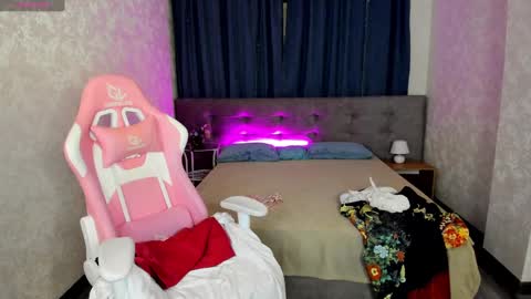 GMT7TueWedThSu 0300am-0900am. Sa 1000am-0400pm online show from February 20, 8:25 pm