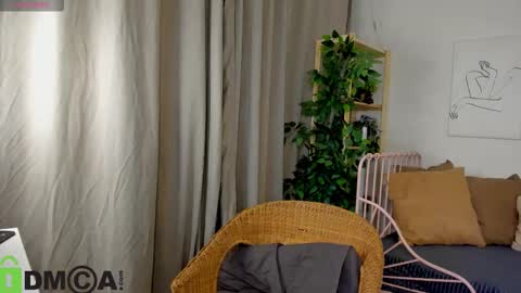 GMT7TueWedThSu 0300am-0900am. Sa 1000am-0400pm online show from October 16, 8:10 pm