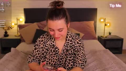 Nicole De Lux online show from March 22, 7:39 pm