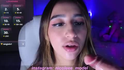 Snapshot of nicole_edwards chatting on September 11, 12:44 am Nicole online show from September 11, 12:44 am