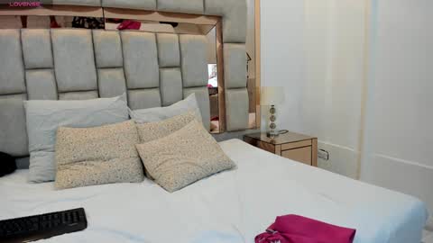 Snapshot of nicole_fisherr chatting on January 1, 3:02 am nicole_fisherr online show from January 1, 3:02 am