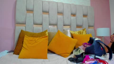 nicole_fisherr online show from April 2, 5:16 am