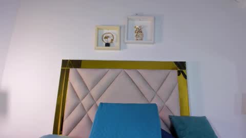 nicole_grace0 online show from October 1, 12:00 pm