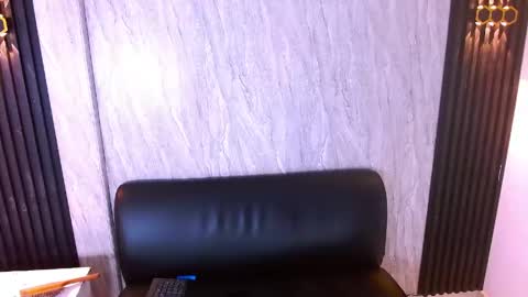 Nicole online show from June 3, 2:33 pm