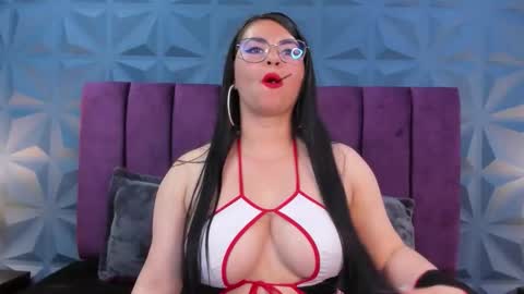 Nicole online show from December 18, 3:34 am