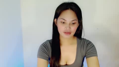 Snapshot of nicole_kiss01 chatting on December 1, 4:29 pm nicole_kiss01 online show from December 1, 4:29 pm