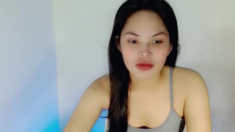 Snapshot of nicole_kiss01 chatting on December 2, 10:18 am nicole_kiss01 online show from December 2, 10:18 am