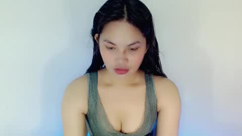 Snapshot of nicole_kiss01 chatting on December 21, 11:01 am nicole_kiss01 online show from December 21, 11:01 am