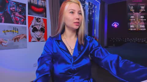 Snapshot of nicole_matt chatting on January 6, 12:37 am Nicole online show from January 6, 12:37 am