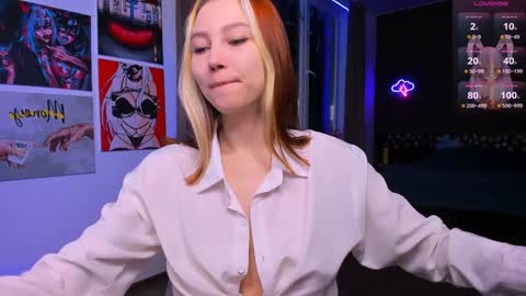 Snapshot of nicole_matt chatting on February 2, 12:51 am Nicole online show from February 2, 12:51 am