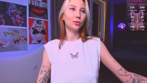 Snapshot of nicole_matt chatting on March 8, 2:34 am Nicole online show from March 8, 2:34 am