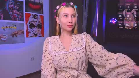 Snapshot of nicole_matt chatting on March 8, 8:14 pm Nicole online show from March 8, 8:14 pm