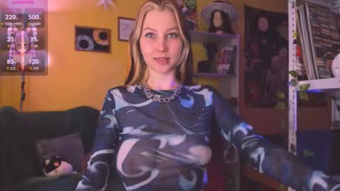 Snapshot of nicole_matt chatting on October 2, 3:02 am Nicole online show from October 2, 3:02 am