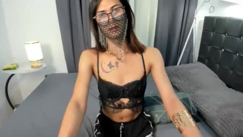 nicole_morena online show from December 3, 12:03 pm