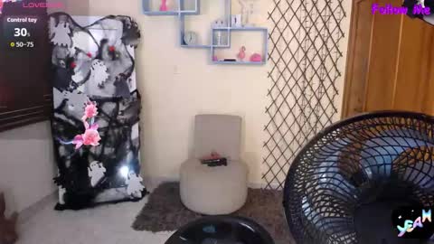 Nicole Santana online show from October 21, 8:31 pm