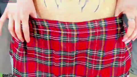 Snapshot of nicole_vasquezz chatting on May 11, 2:45 pm Nicole My schedule for the week 2 GMT 9am-15pm Mo Tu Th Fr online show from May 11, 2:45 pm