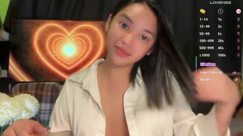 NICOLE online show from April 4, 5:16 am