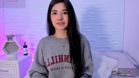 Snapshot of nicoledallas_ chatting on March 11, 2:07 pm N I C O L E online show from March 11, 2:07 pm