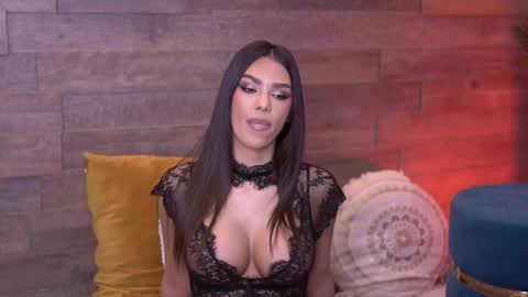 Nicole online show from November 8, 8:47 am