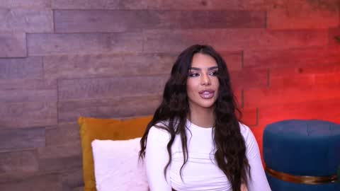 Nicole online show from December 20, 8:21 am