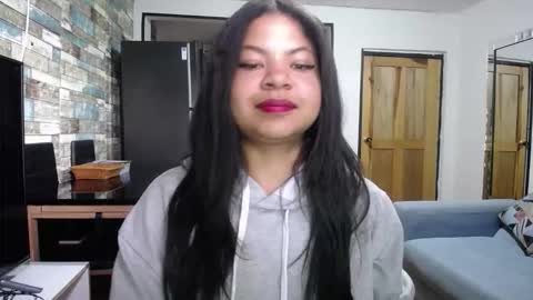 Nicole online show from October 6, 11:51 am