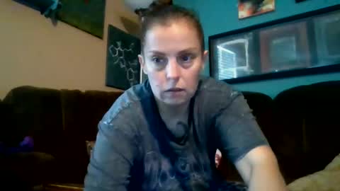 Snapshot of nicolegoodvibes00 chatting on May 18, 4:24 pm Nicole online show from May 18, 4:24 pm