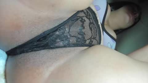 Snapshot of nicolehere4u chatting on October 25, 11:43 pm nicolehere4u online show from October 25, 11:43 pm