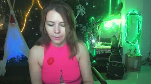 nicolehits online show from February 8, 9:13 am