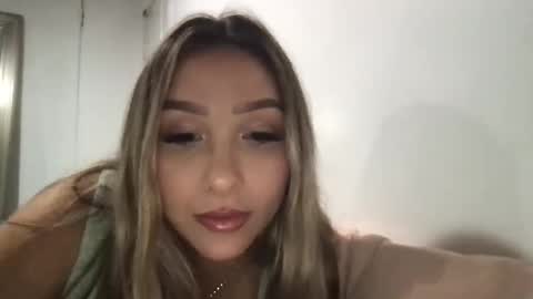 Snapshot of nicolelovesyou444 chatting on February 5, 5:09 am nicolelovesyou444 online show from February 5, 5:09 am
