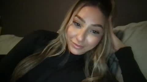 Snapshot of nicolelovesyou444 chatting on March 11, 5:38 am nicolelovesyou444 online show from March 11, 5:38 am