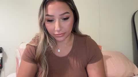 Snapshot of nicolelovesyou444 chatting on September 10, 1:55 pm nicolelovesyou444 online show from September 10, 1:55 pm