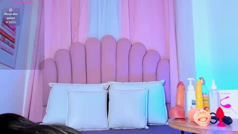 Snapshot of nicolemadrird chatting on February 12, 11:27 am nicolemadrird online show from February 12, 11:27 am