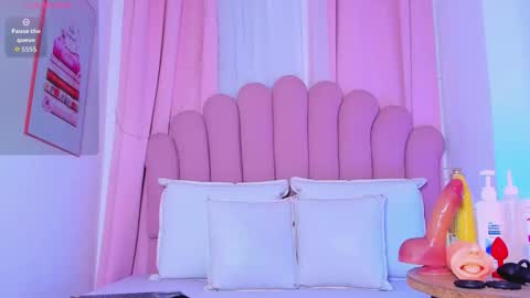 Snapshot of nicolemadrird chatting on February 26, 11:20 am nicolemadrird online show from February 26, 11:20 am