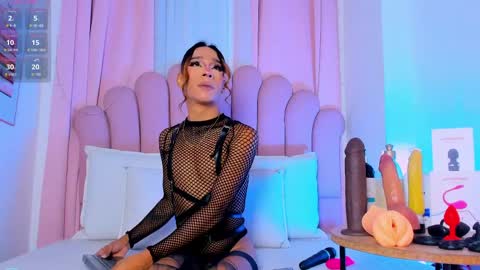 Snapshot of nicolemadrird chatting on April 1, 12:39 pm nicolemadrird online show from April 1, 12:39 pm